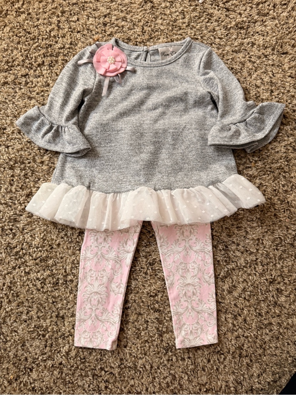 Little Girls Gray & Pink Ruffled Matching Set with Floral Leggings